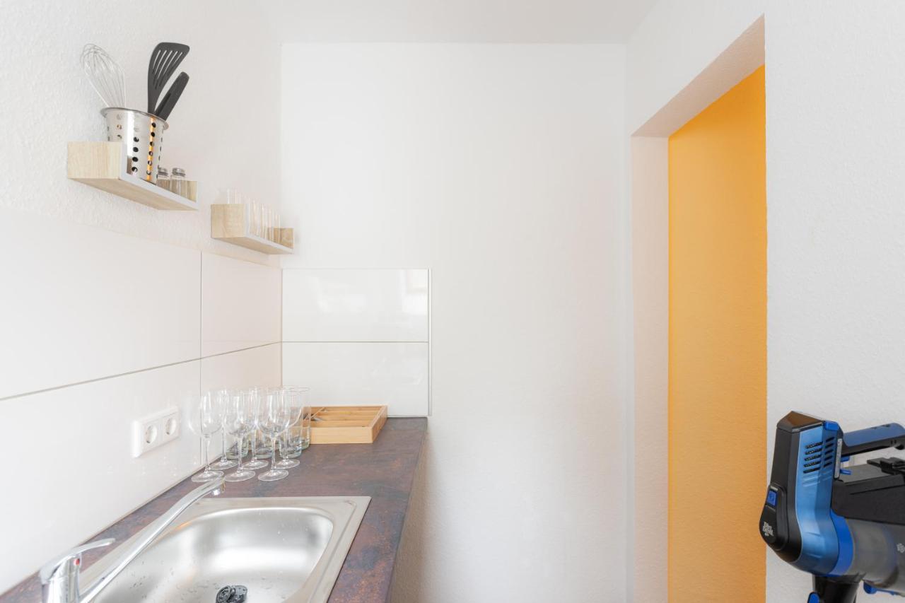 - Magical Harry Potter Apartment In Duisburg - 2 Mins Central Station Hbf - Kingsize Bed & Netflix - Exterior photo