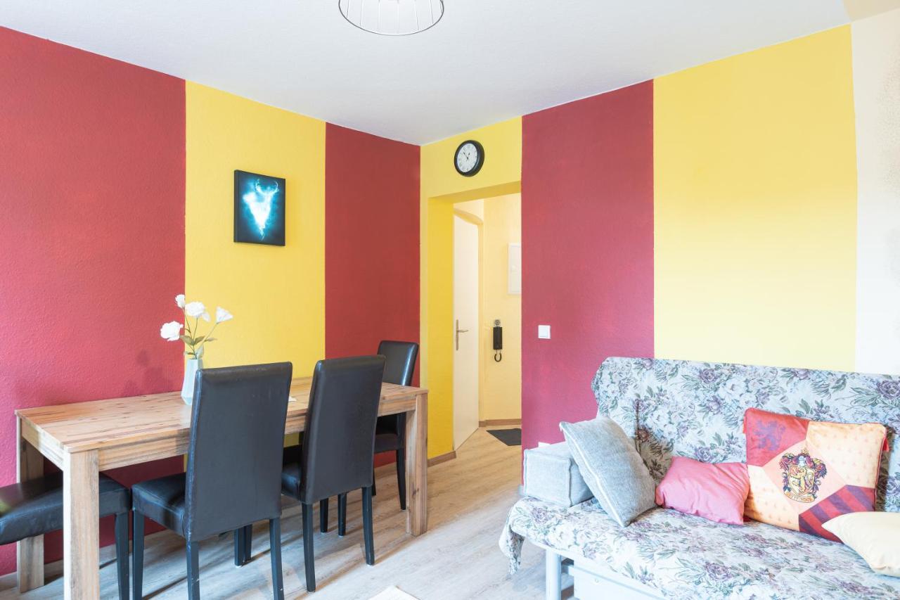 - Magical Harry Potter Apartment In Duisburg - 2 Mins Central Station Hbf - Kingsize Bed & Netflix - Exterior photo