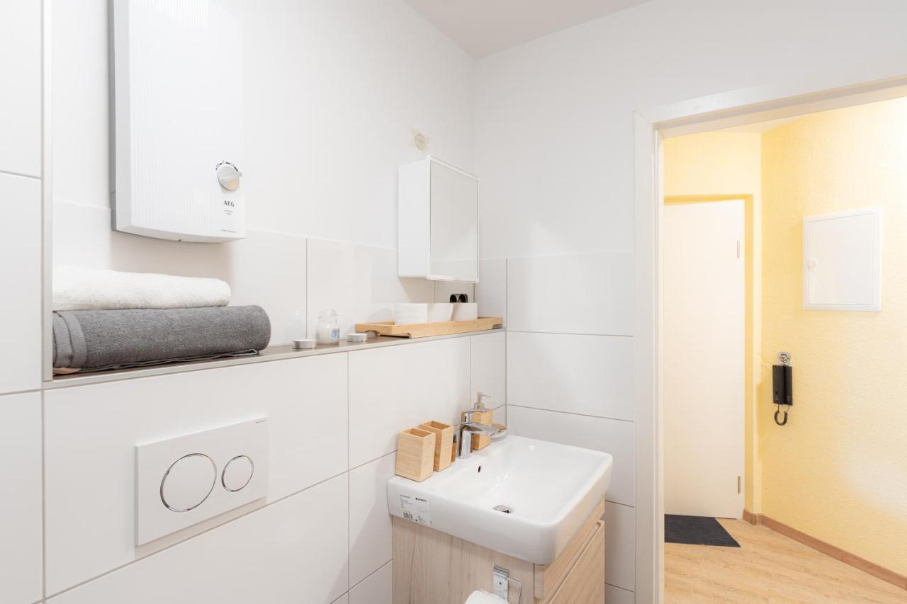 - Magical Harry Potter Apartment In Duisburg - 2 Mins Central Station Hbf - Kingsize Bed & Netflix - Exterior photo